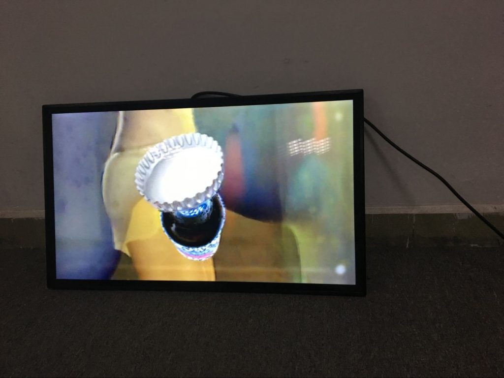 glasses-free 3D display screen - image 1